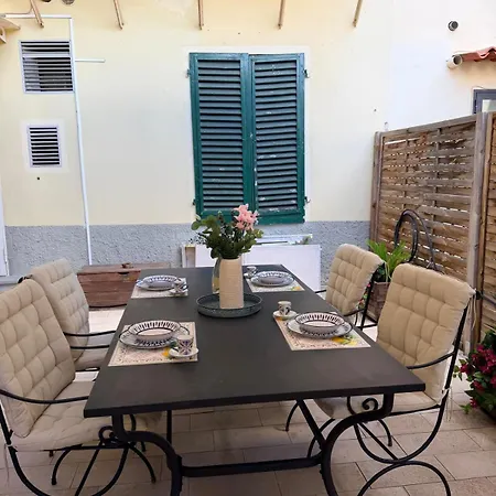 Renaissance Apartament
